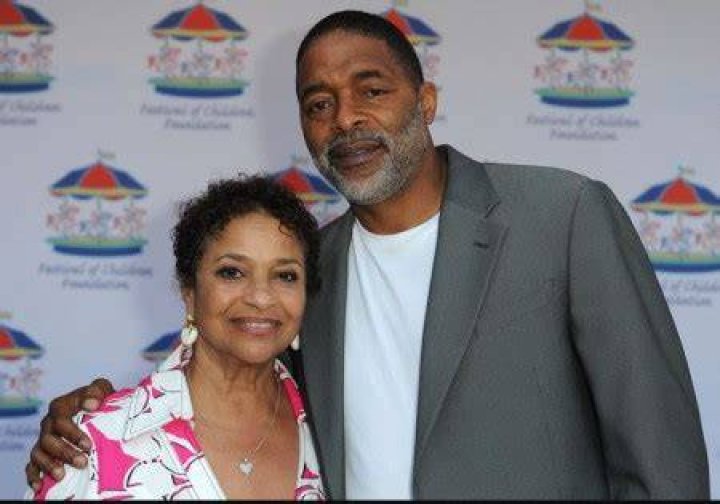 Debbie Allen Is Happily Married To Former NBA Player, Nixon Norm And Shares Three Children. ·