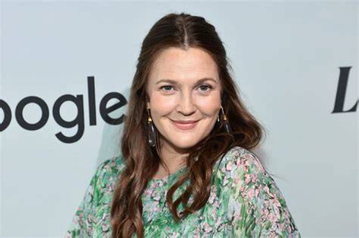 Drew Barrymore Net Worth, Age, Height ·