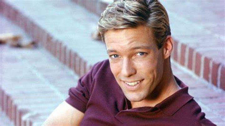 Exploring Richard Chamberlain Height: A Comprehensive Guide