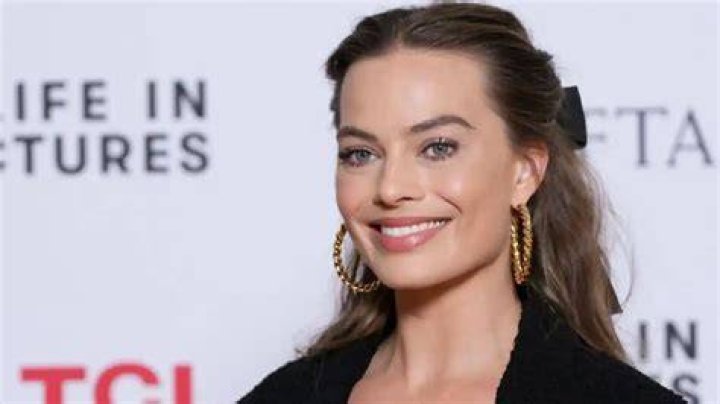 Hes the best. I love him, Hollywood star Margot Robbie reveals her feelings towards former