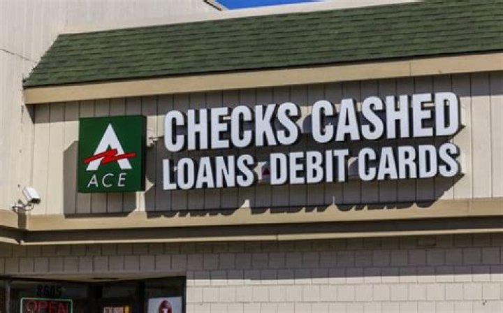 How Much Does Ace Cash Express Cost to Cash Personal Checks?