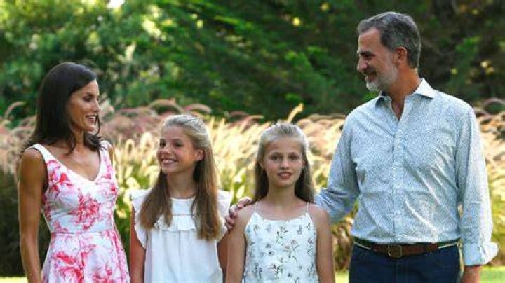 Infanta Sofia of Spain, Daughter of King Felipe VI & Queen Letizia Enjoys a Lavish Net Worth! ·