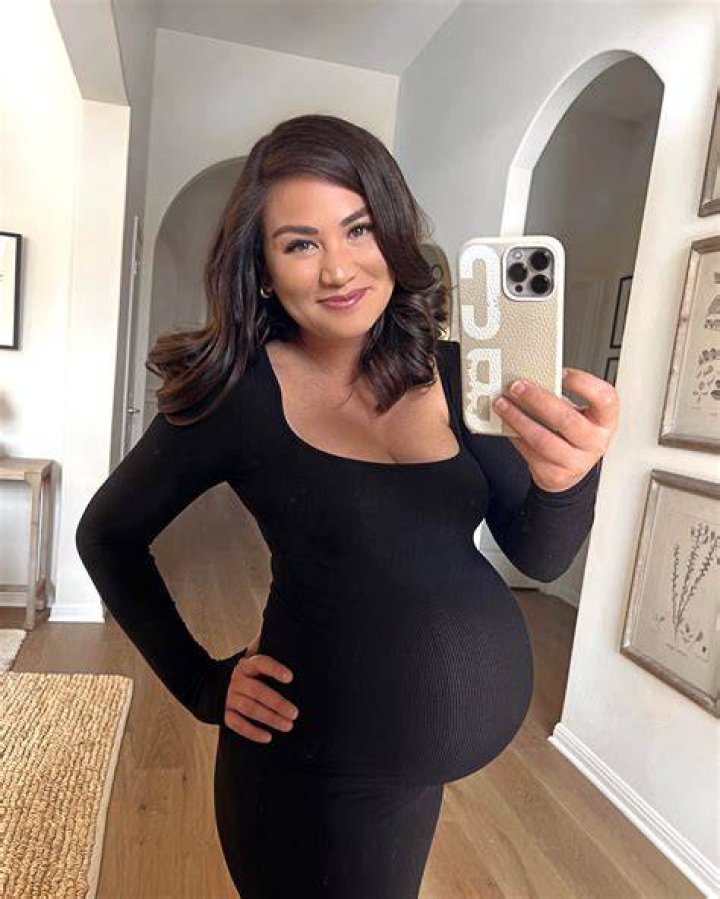 Is She Pregnant In 2023? ·