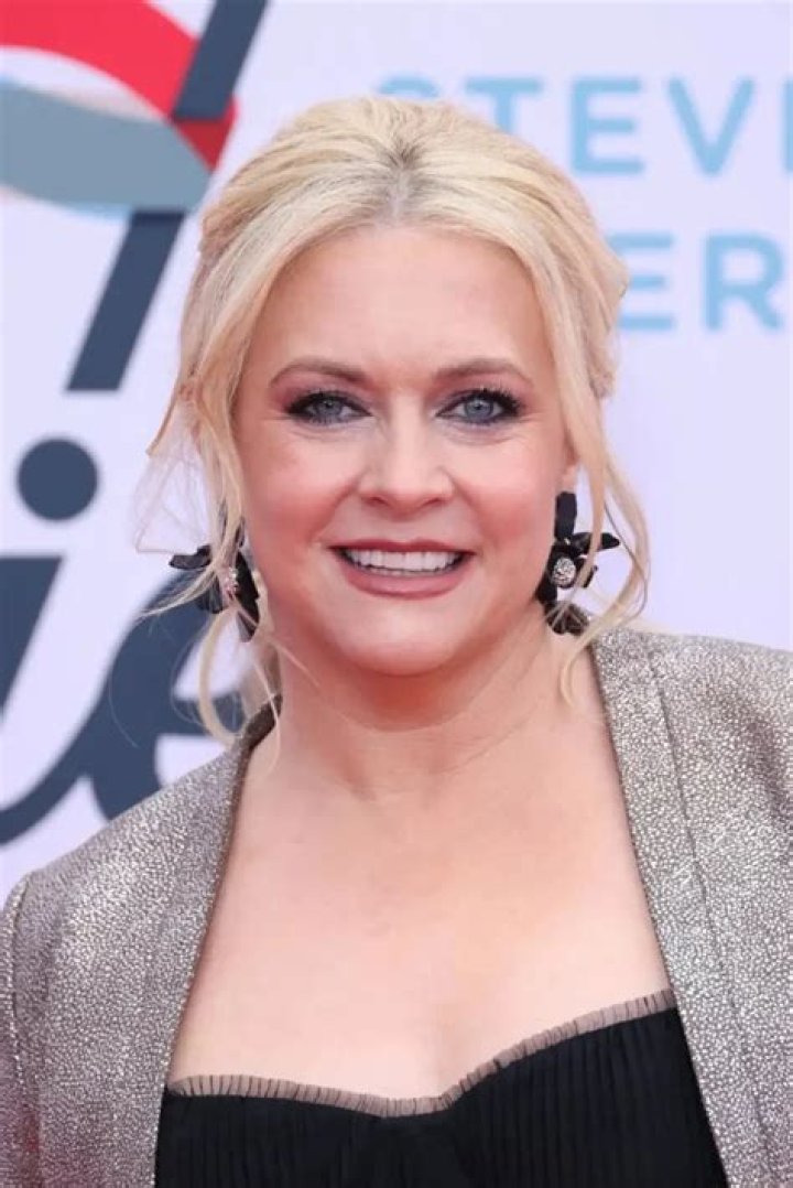 Melissa Joan Hart Biography, Age, Height, Husband, Net Worth, Family
