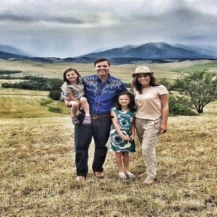 MSNBC anchor Hallie Jackson and Frank Thorp shared a daughter named Monroe. ·