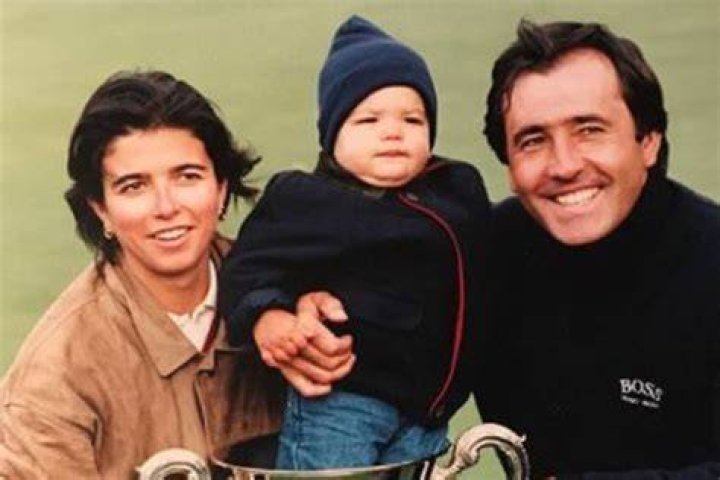Seve Ballesteros Ex-Wife: Carmen Botin OShea. Kids: Javier, Carmen, Miguel