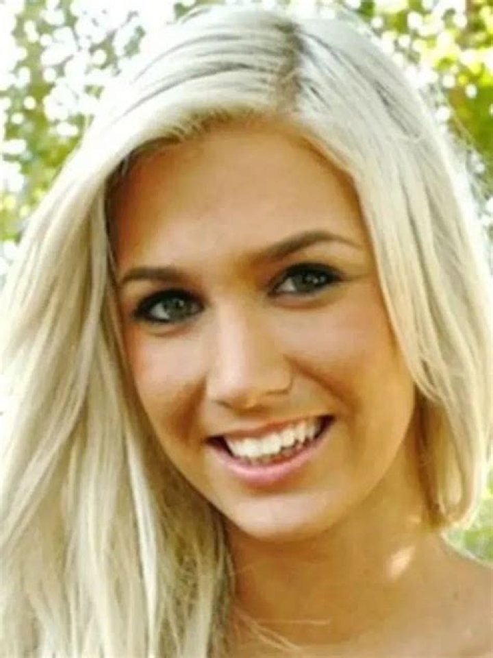 Vicky Curiels biography: what is known about Danileighs mom?