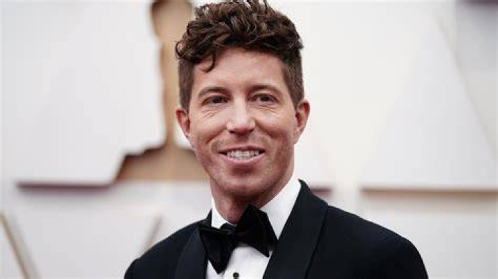 Watch Shaun White Poke Fun at Girlfriend Nina Dobrev's 'Degrassi' Days